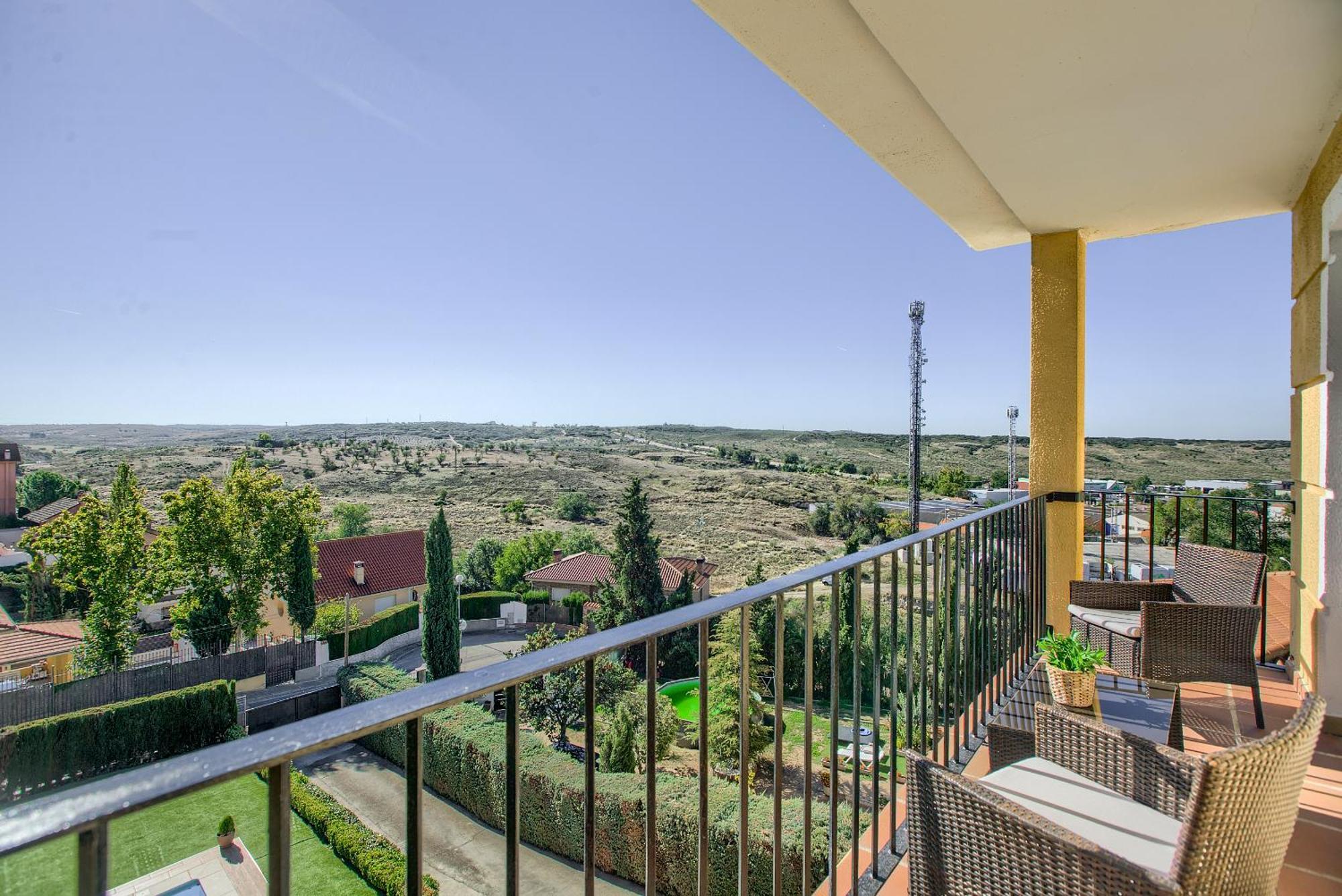 Chalet Con Piscina En Aranjuez Exterior foto